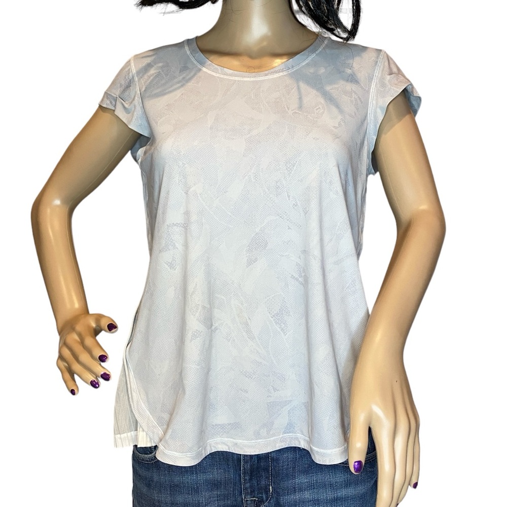 Lululemon Just Pleat It Short Sleeve Athletic Running Tee Shirt Top Size 8? EUC - Picture 2 of 10